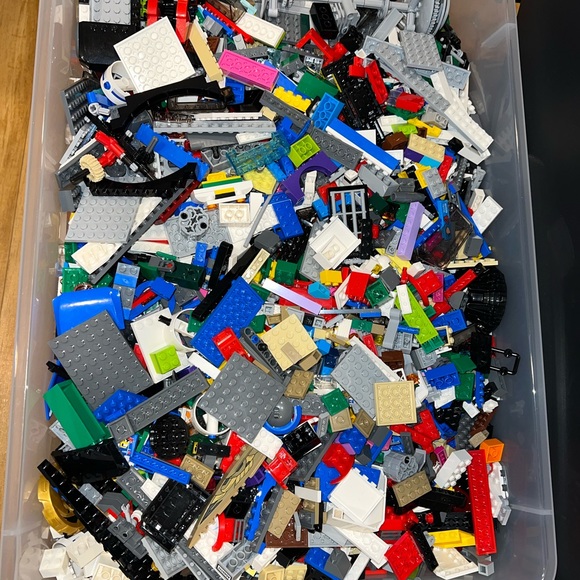 4.5lbs Genuine LEGO - Bulk Bricks Parts Pieces Lot - Choose Boy or Girl Box - Picture 7 of 11